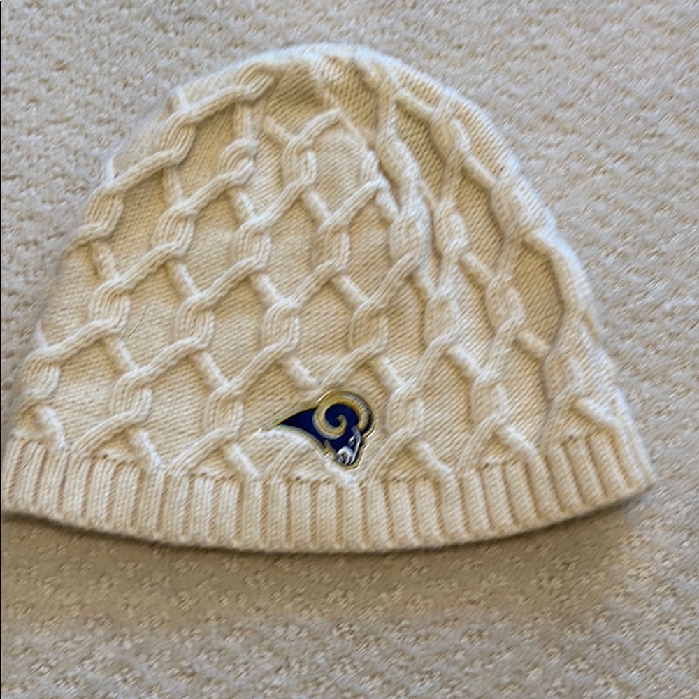 LA Rams Fanatics Cream Cable Knit Hat